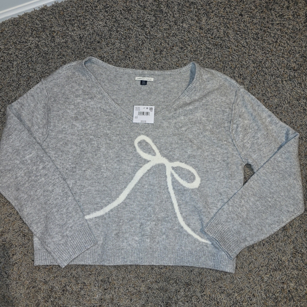 American Eagle Outfitters Gray V-Neck Sweater with White Bow